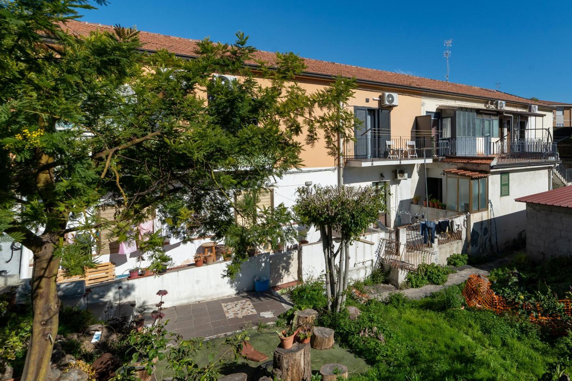 Casa La Scivola Apartamento Catânia Exterior foto